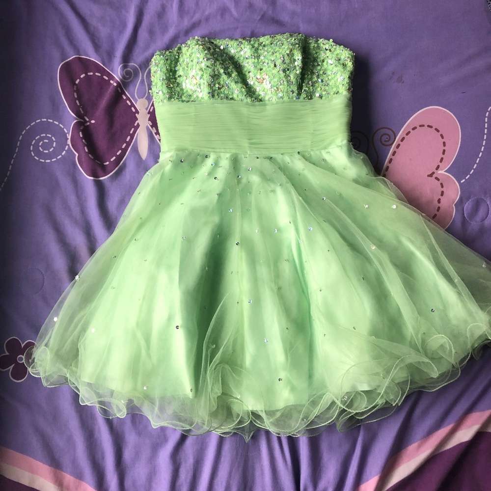 Light green mini prom dress